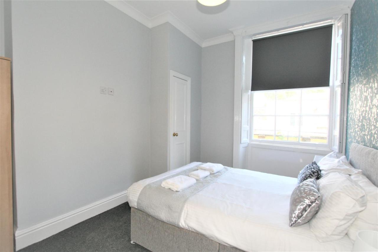 Central Serviced Apartments By Roomsbooked Cheltenham Eksteriør bilde